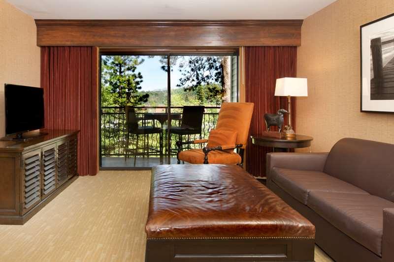 Lake Arrowhead Resort & Spa Стая снимка